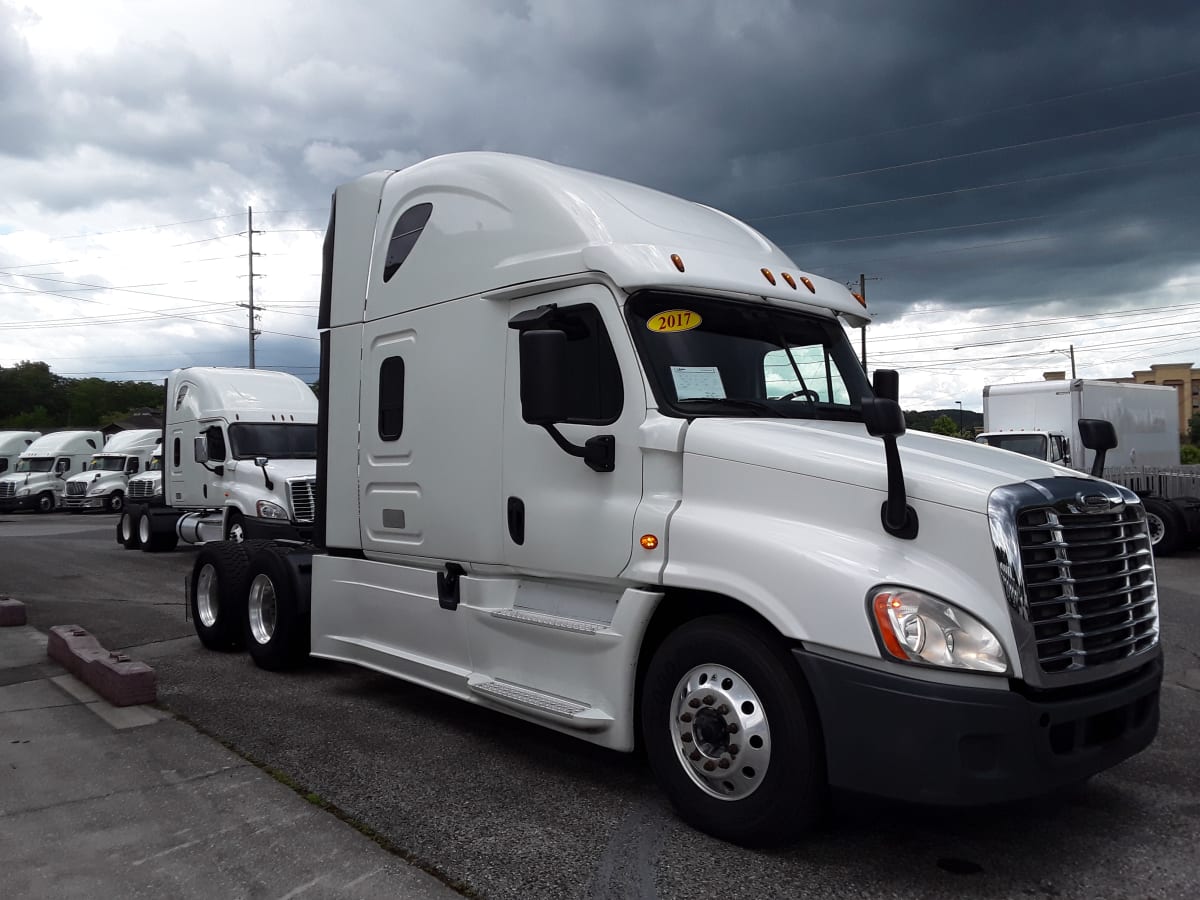 2017 Freightliner/Mercedes CASCADIA 125 679373