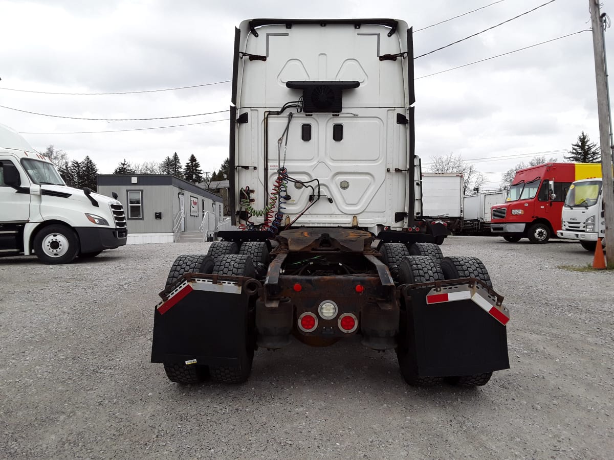 2017 Freightliner/Mercedes CASCADIA 125 679430