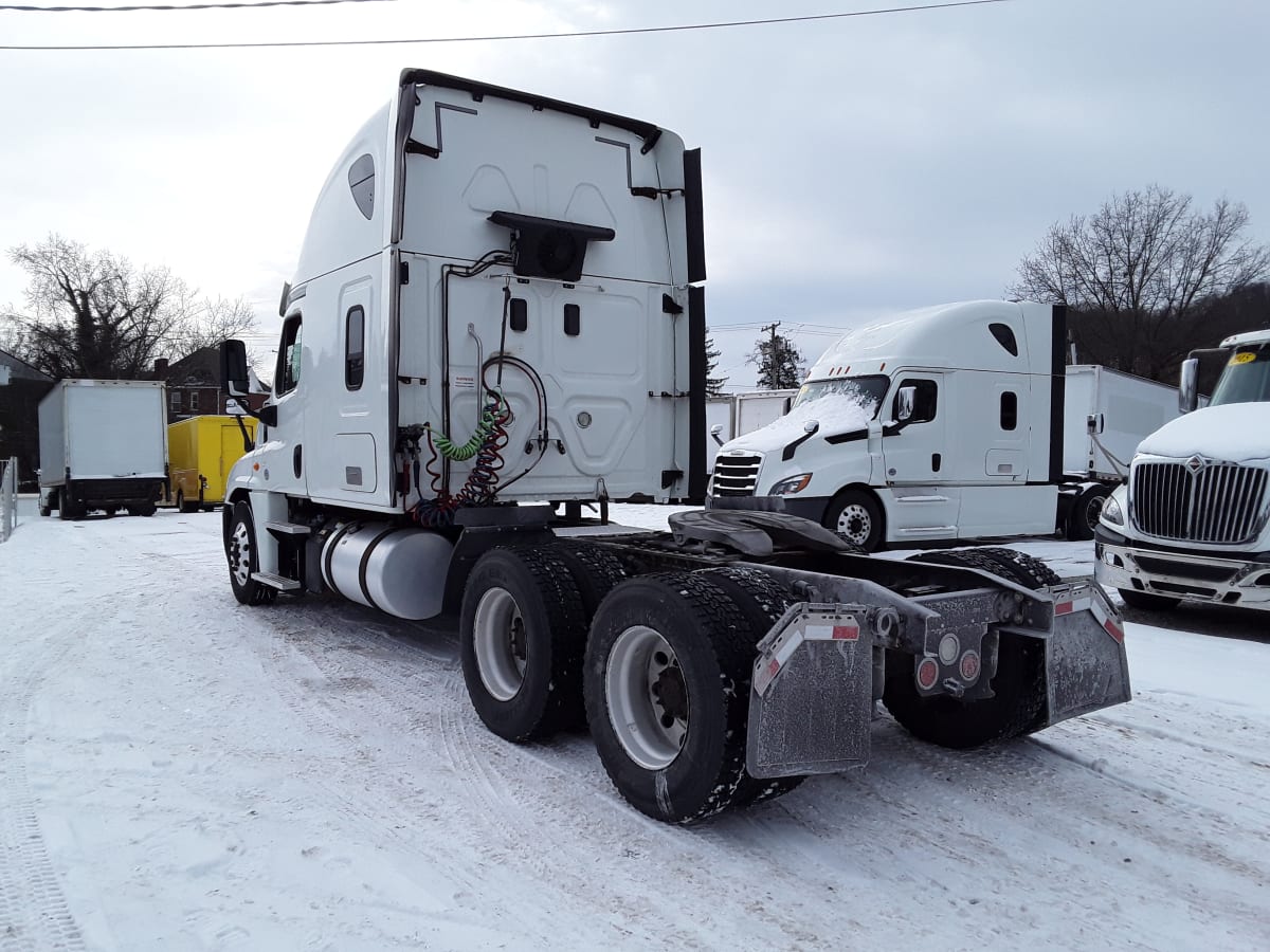 2017 Freightliner/Mercedes CASCADIA 125 679431