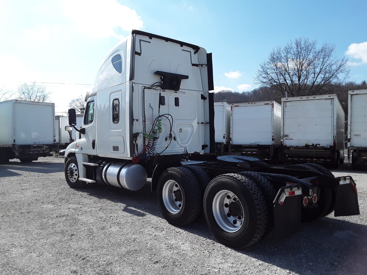 2017 Freightliner/Mercedes CASCADIA 125 679432