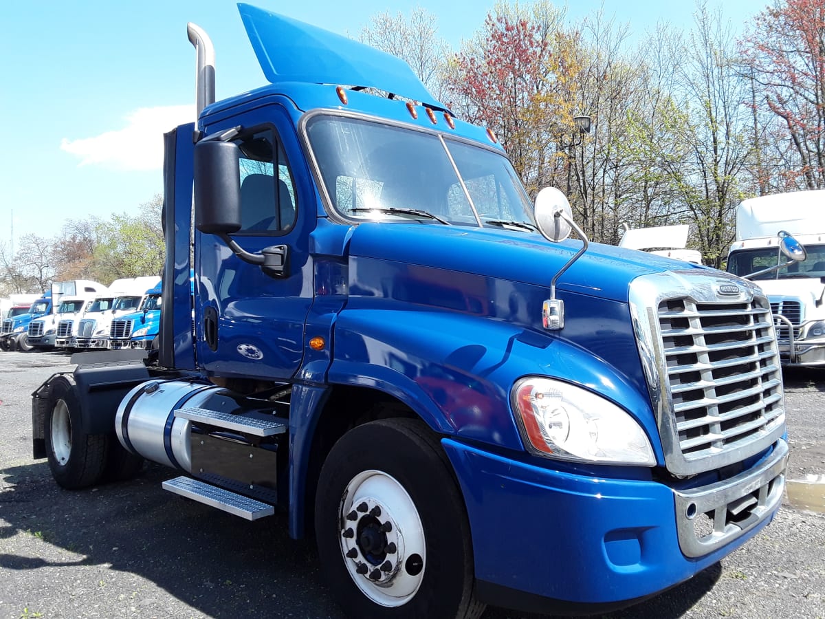 2017 Freightliner/Mercedes CASCADIA 125 679450