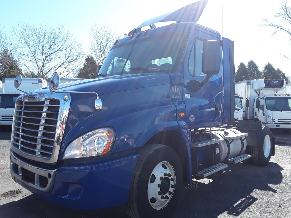 2017 Freightliner/Mercedes CASCADIA 125 679451