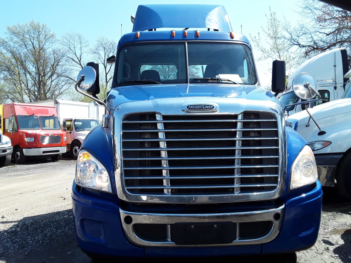 2017 Freightliner/Mercedes CASCADIA 125 679452