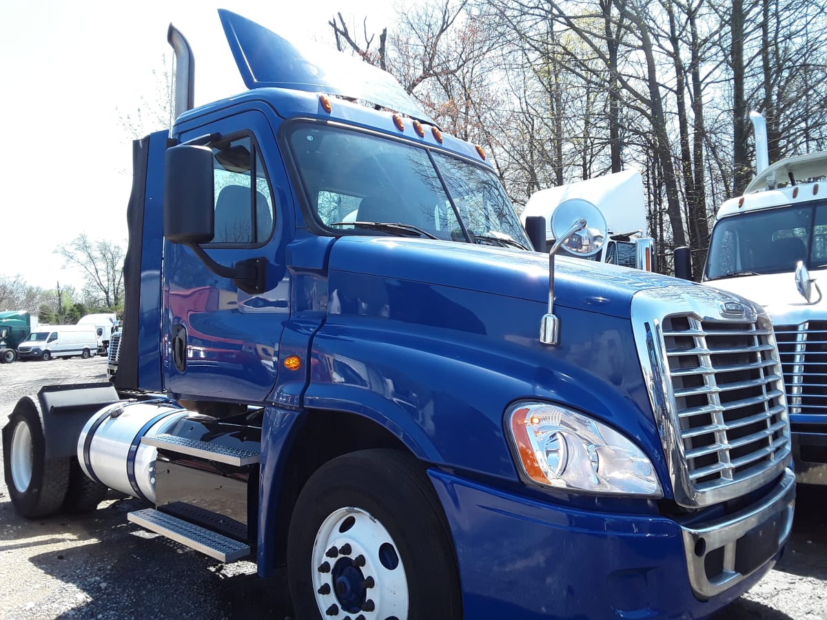 2017 Freightliner/Mercedes CASCADIA 125 679452