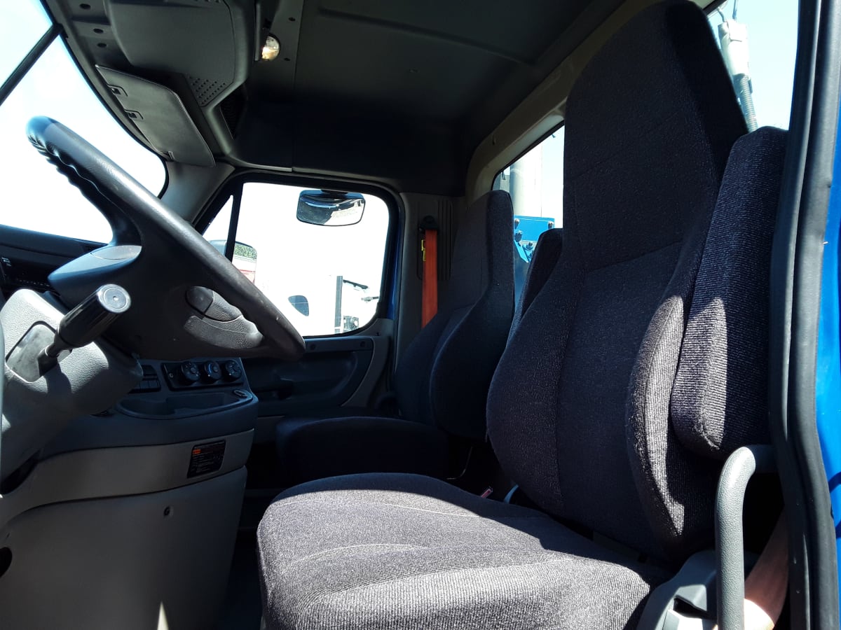 2017 Freightliner/Mercedes CASCADIA 125 679453