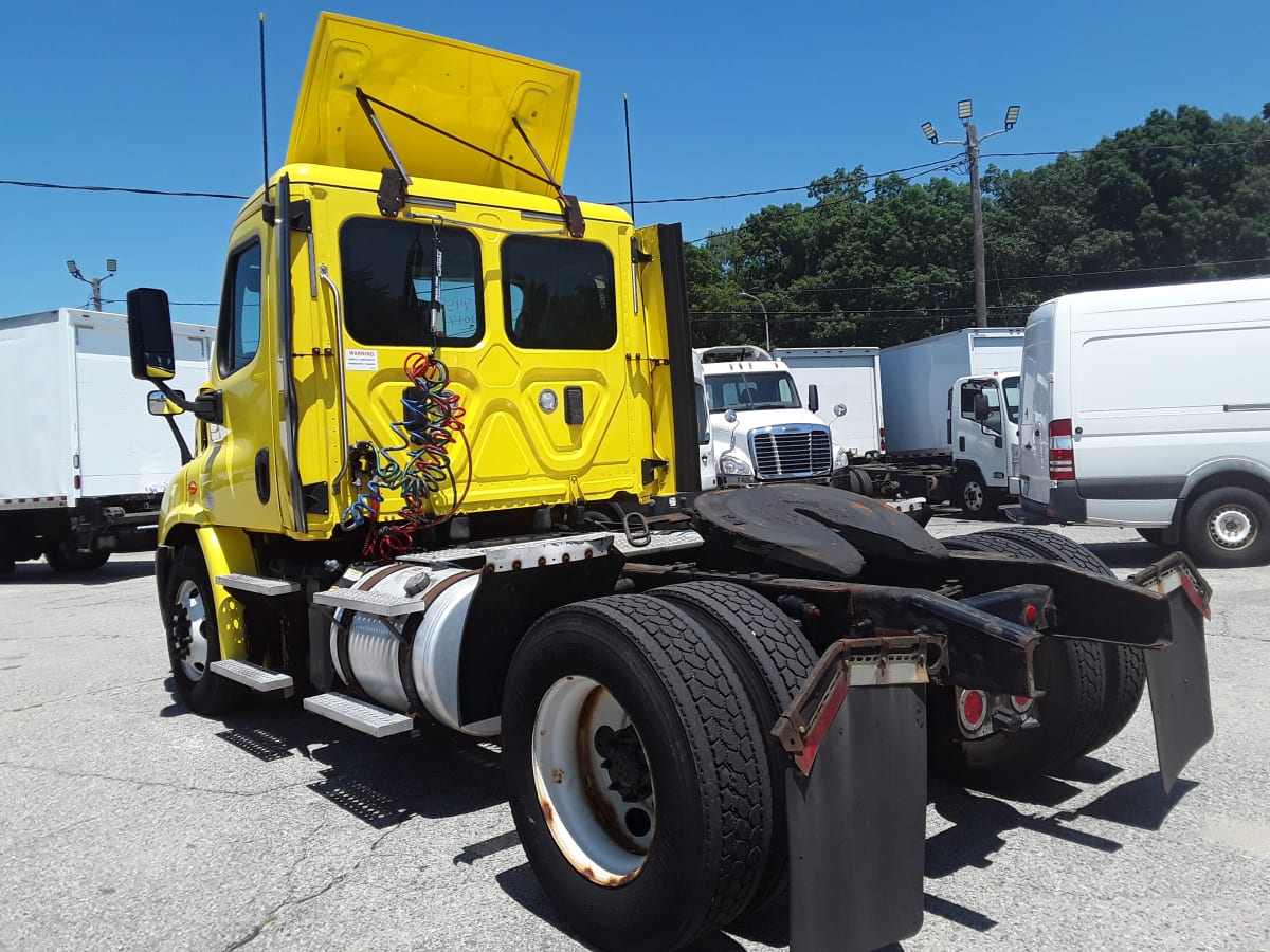 2017 Freightliner/Mercedes CASCADIA 113 679459