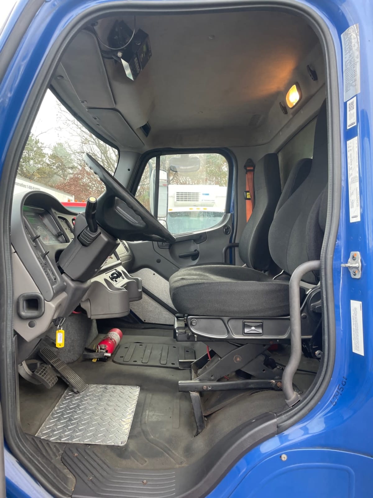 2017 Freightliner/Mercedes M2 106 679501