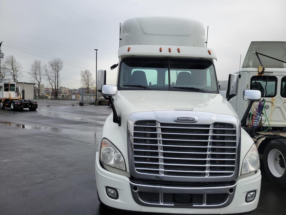 2017 Freightliner/Mercedes CASCADIA 125 679505