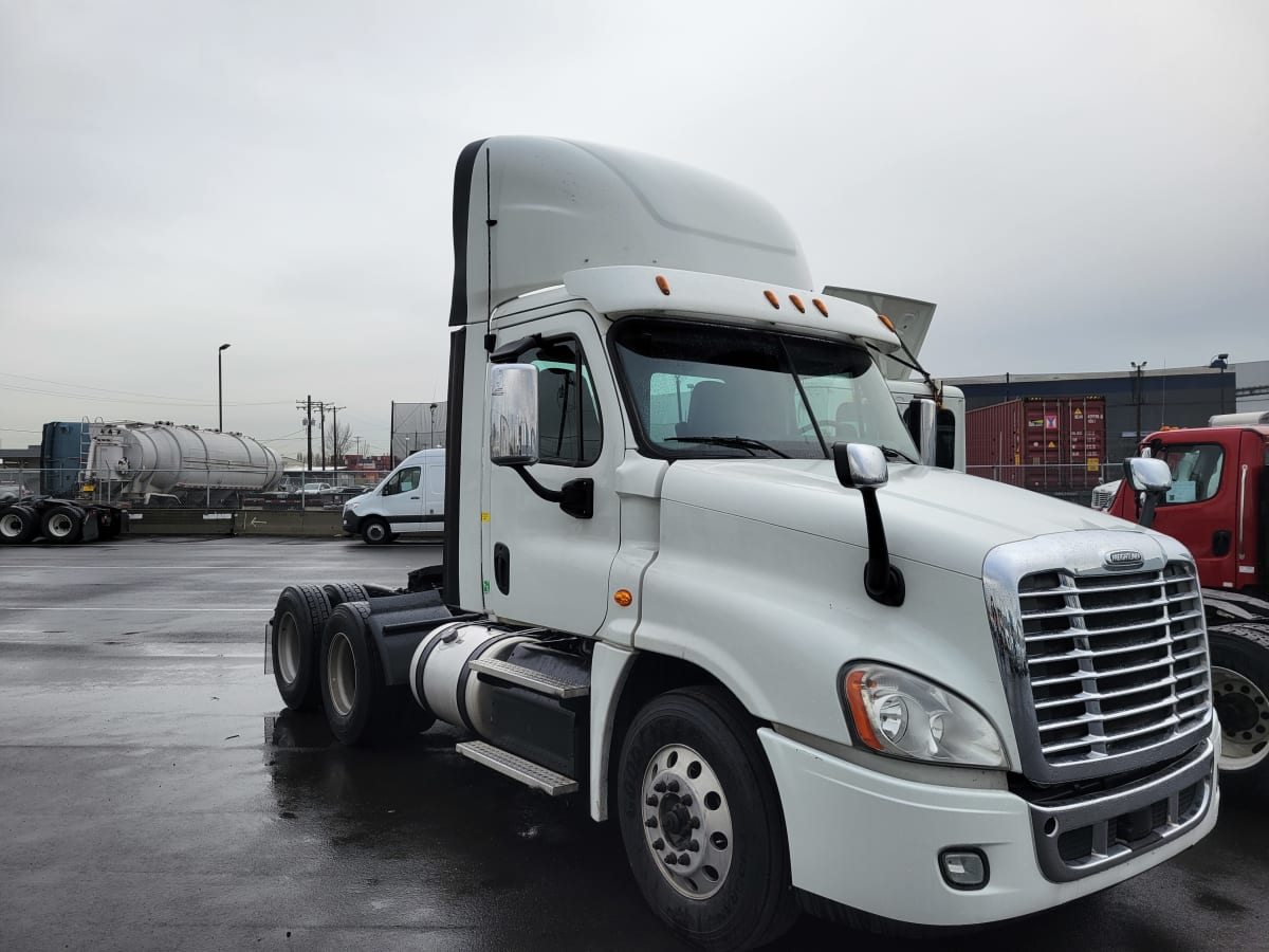 2017 Freightliner/Mercedes CASCADIA 125 679505