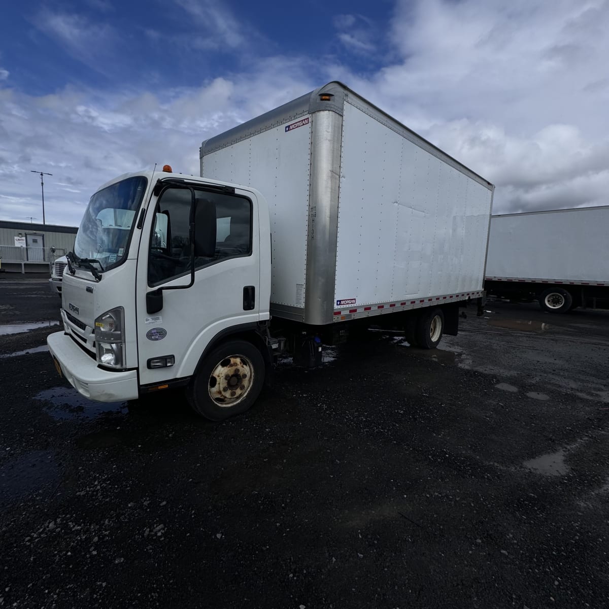 2017 Isuzu NRR 679529