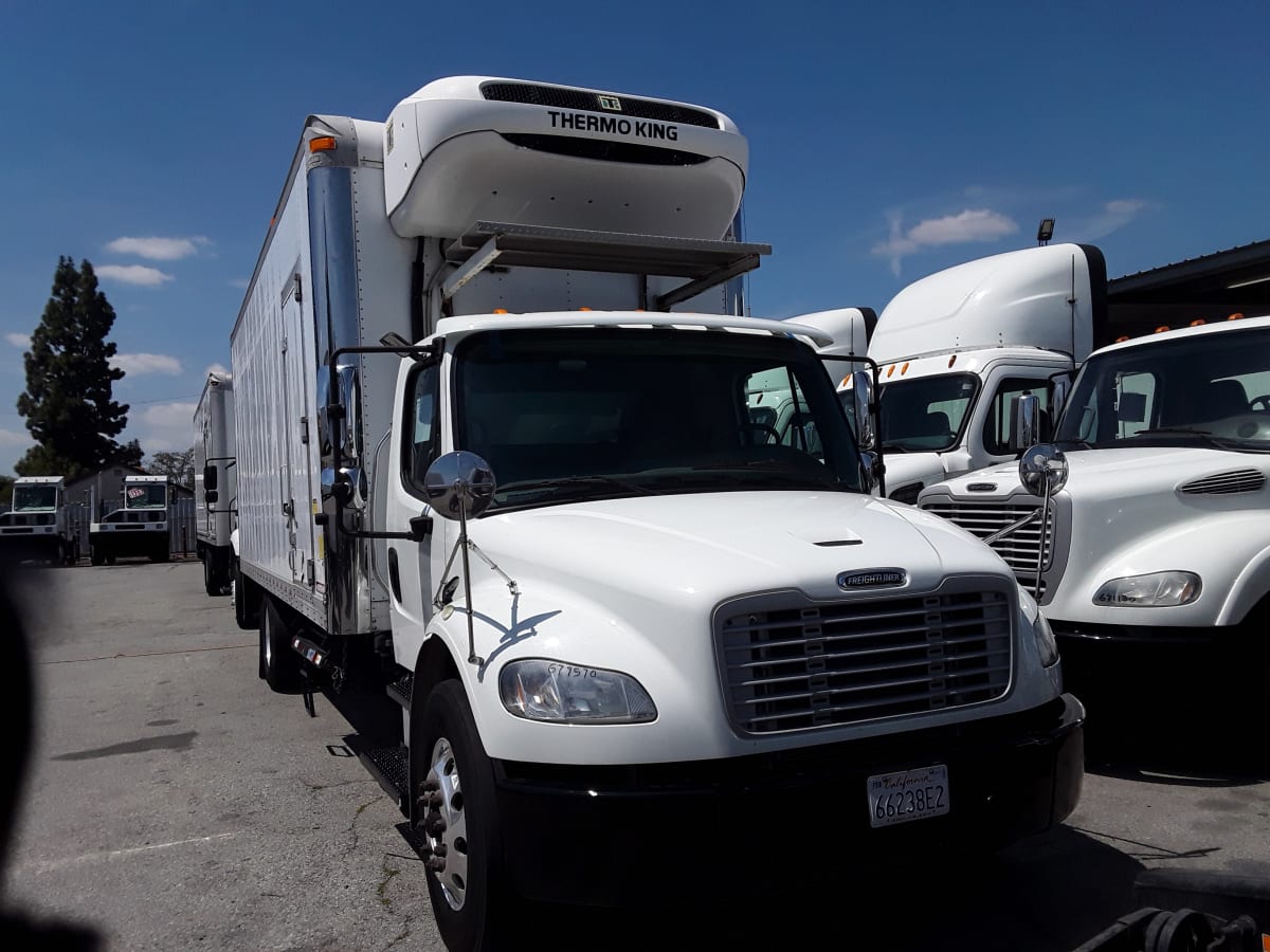 2017 Freightliner/Mercedes M2 106 679570