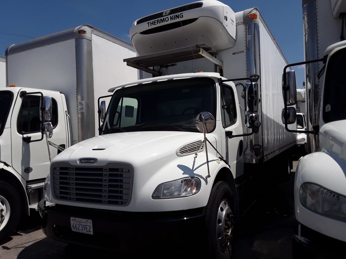 2017 Freightliner/Mercedes M2 106 679571