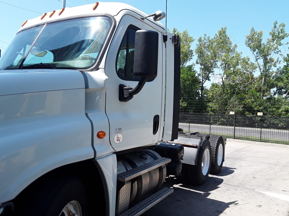 2018 Freightliner/Mercedes CASCADIA 125 679611