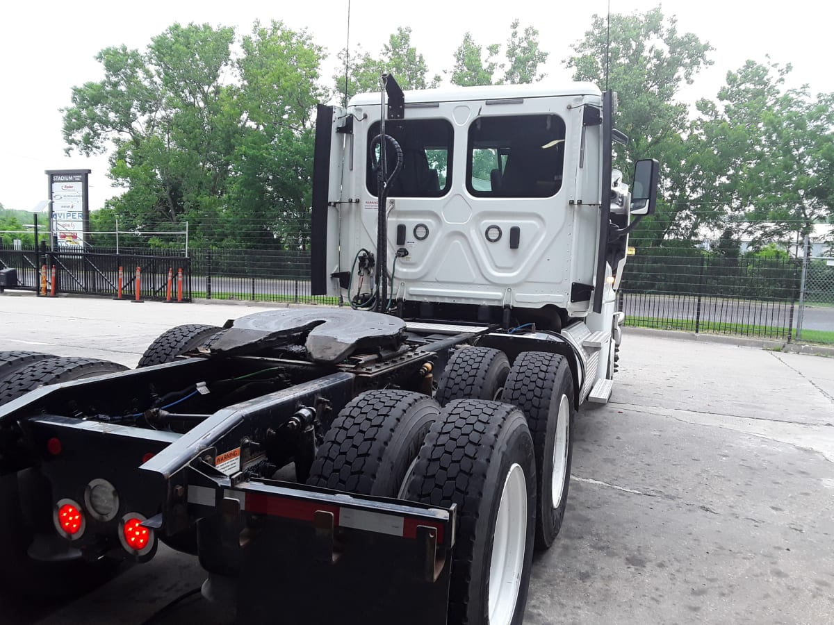 2018 Freightliner/Mercedes CASCADIA 125 679612