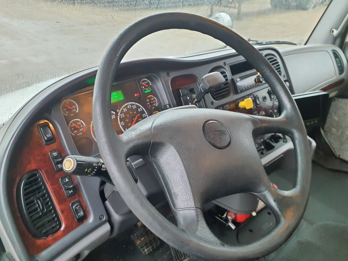 2017 Freightliner/Mercedes M2 106 679626