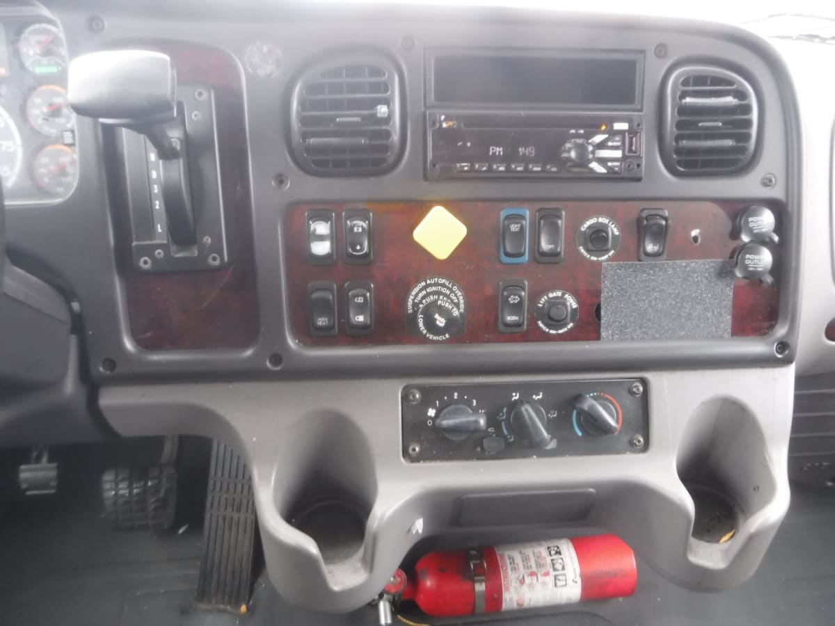 2017 Freightliner/Mercedes M2 106 679632