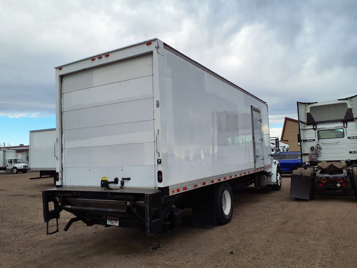 2017 Freightliner/Mercedes M2 106 679663