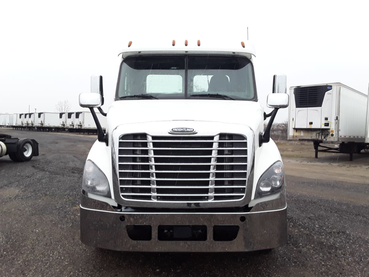 2017 Freightliner/Mercedes CASCADIA 113 679679