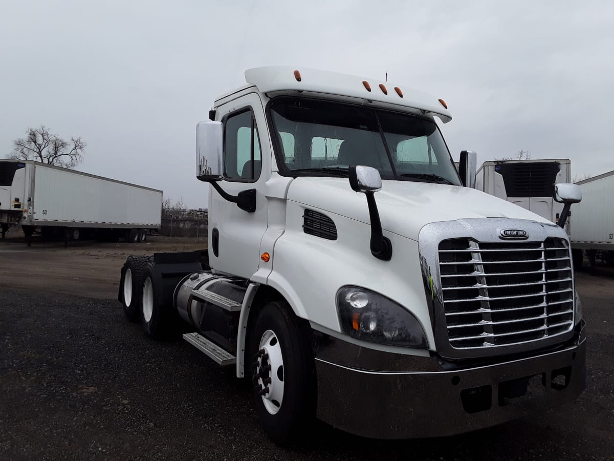 2017 Freightliner/Mercedes CASCADIA 113 679679