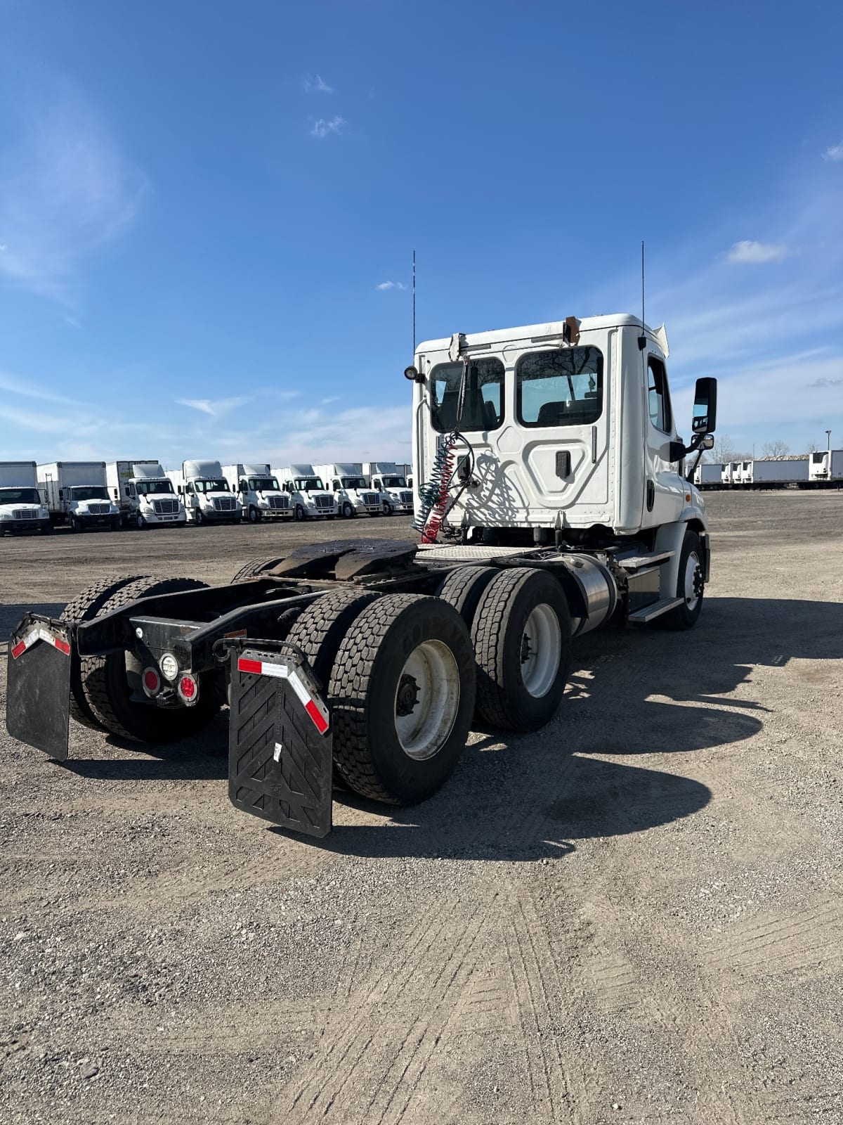 2017 Freightliner/Mercedes CASCADIA 113 679680