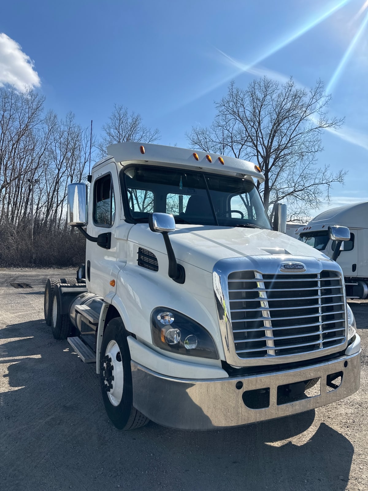 2017 Freightliner/Mercedes CASCADIA 113 679680