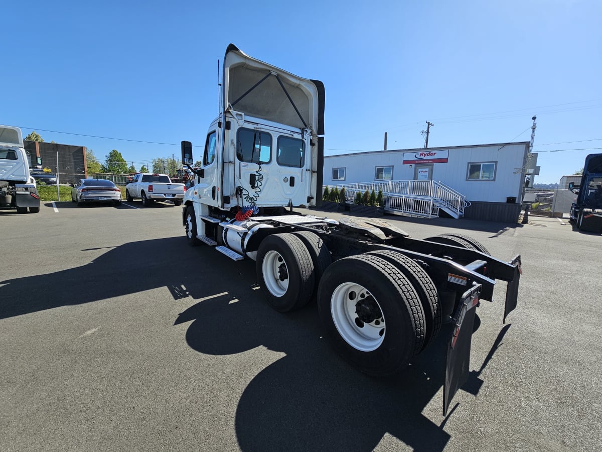 2017 Freightliner/Mercedes CASCADIA 125 679696