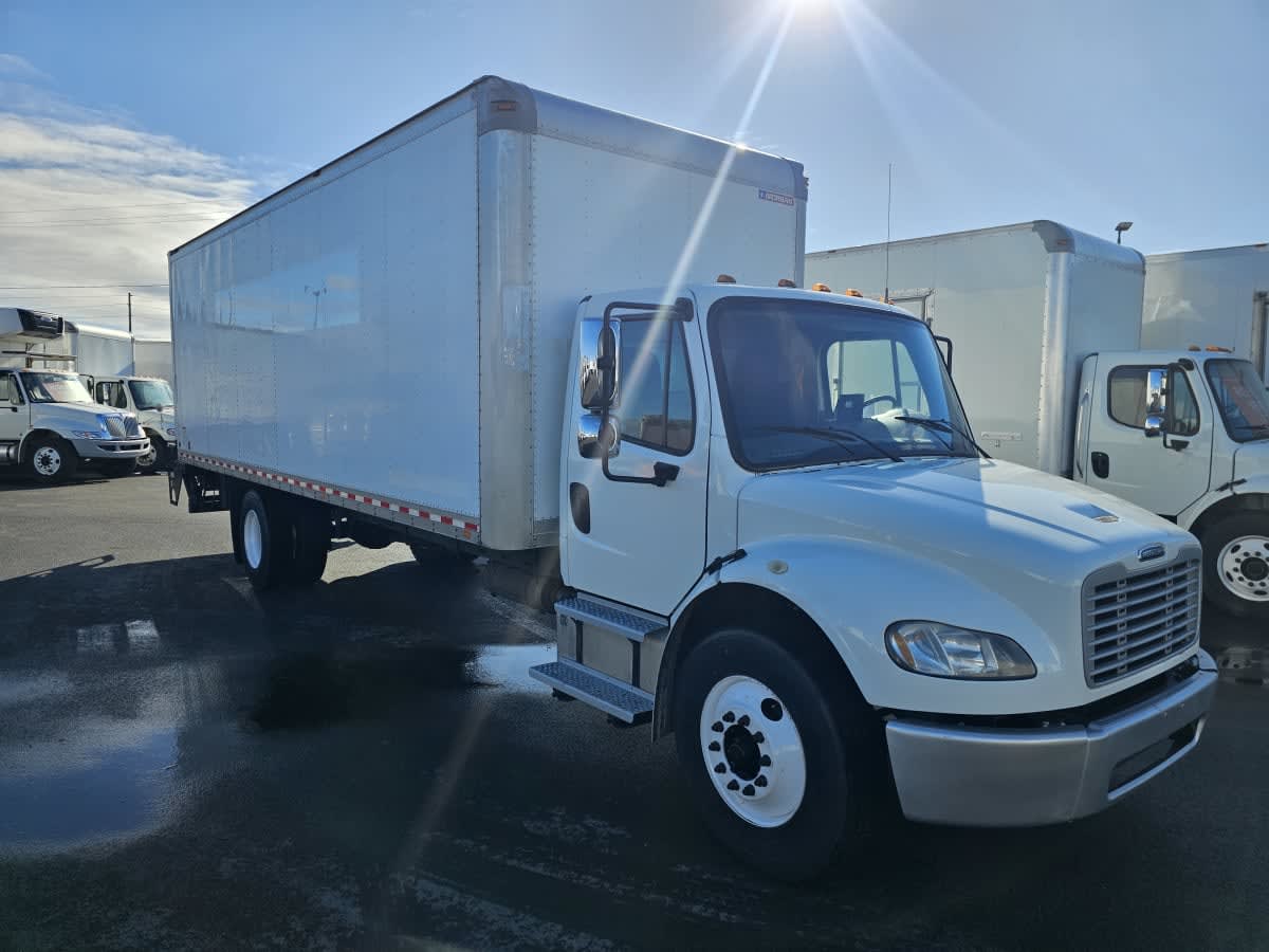 2017 Freightliner/Mercedes M2 106 679700