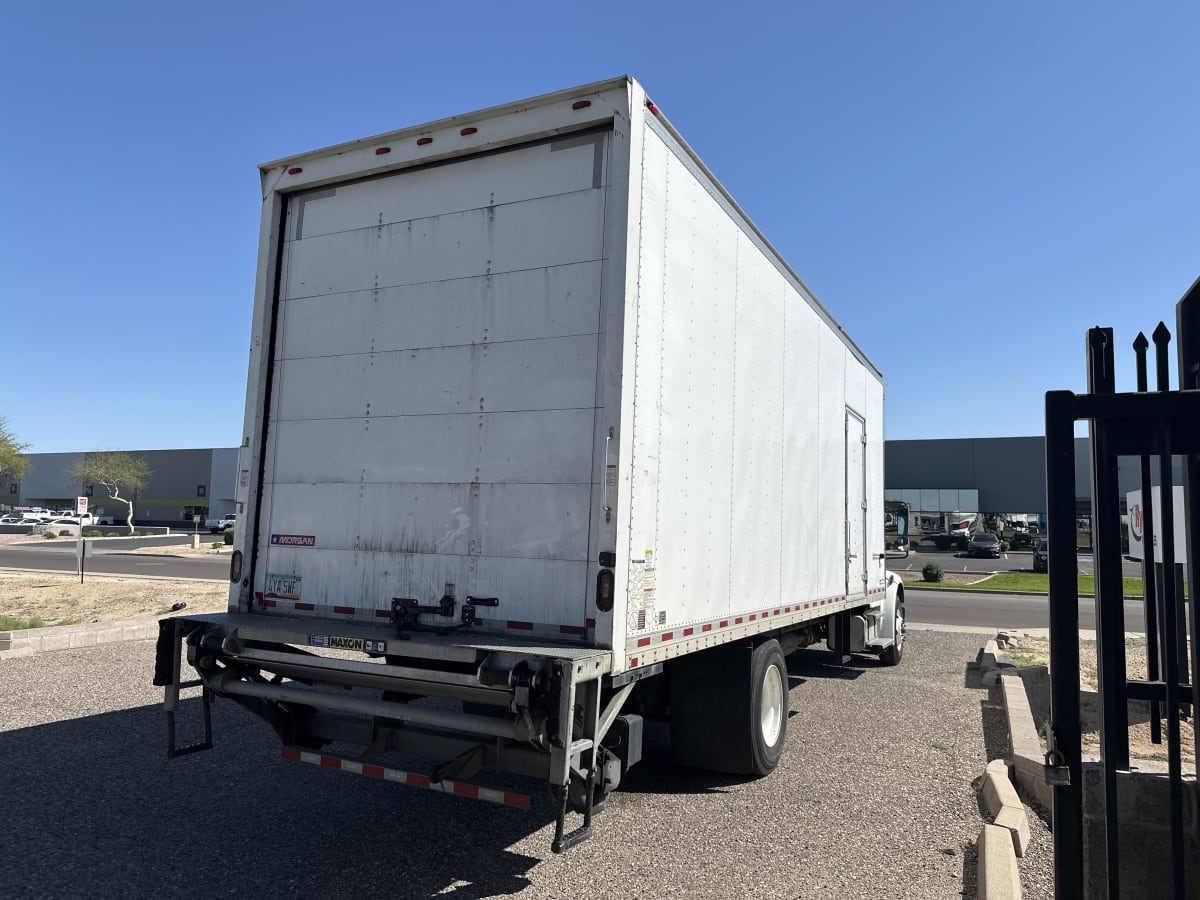 2017 Freightliner/Mercedes M2 106 679703