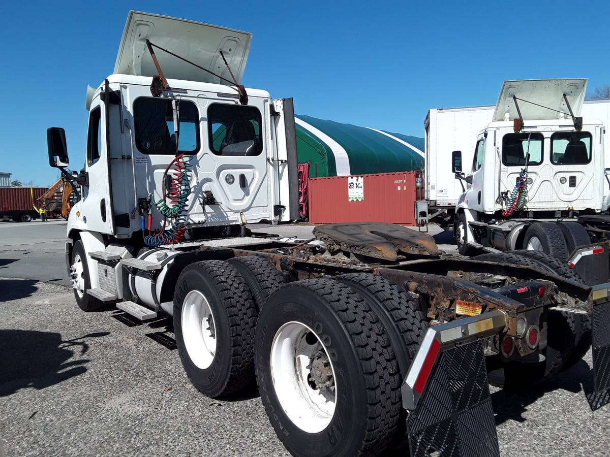 2018 Freightliner/Mercedes CASCADIA 113 679723