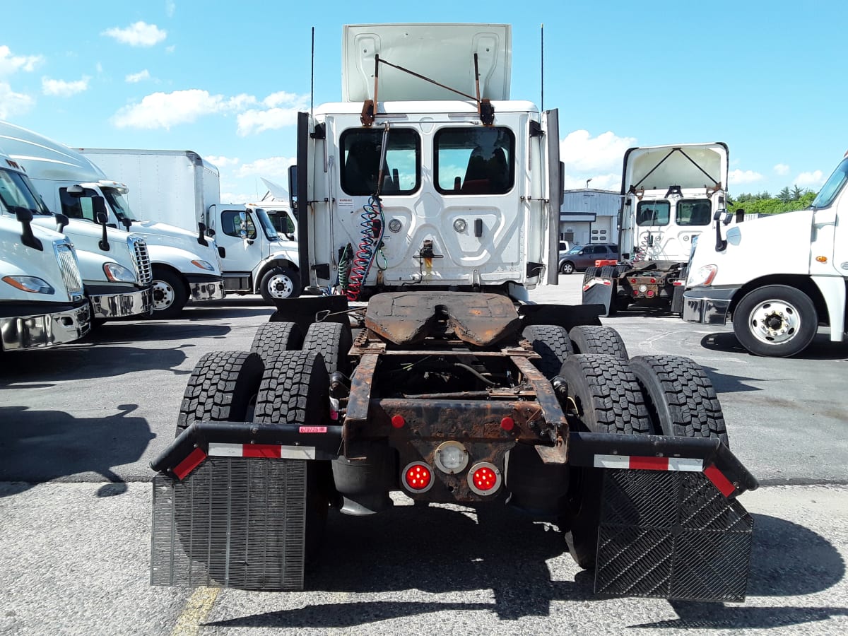 2018 Freightliner/Mercedes CASCADIA 113 679725