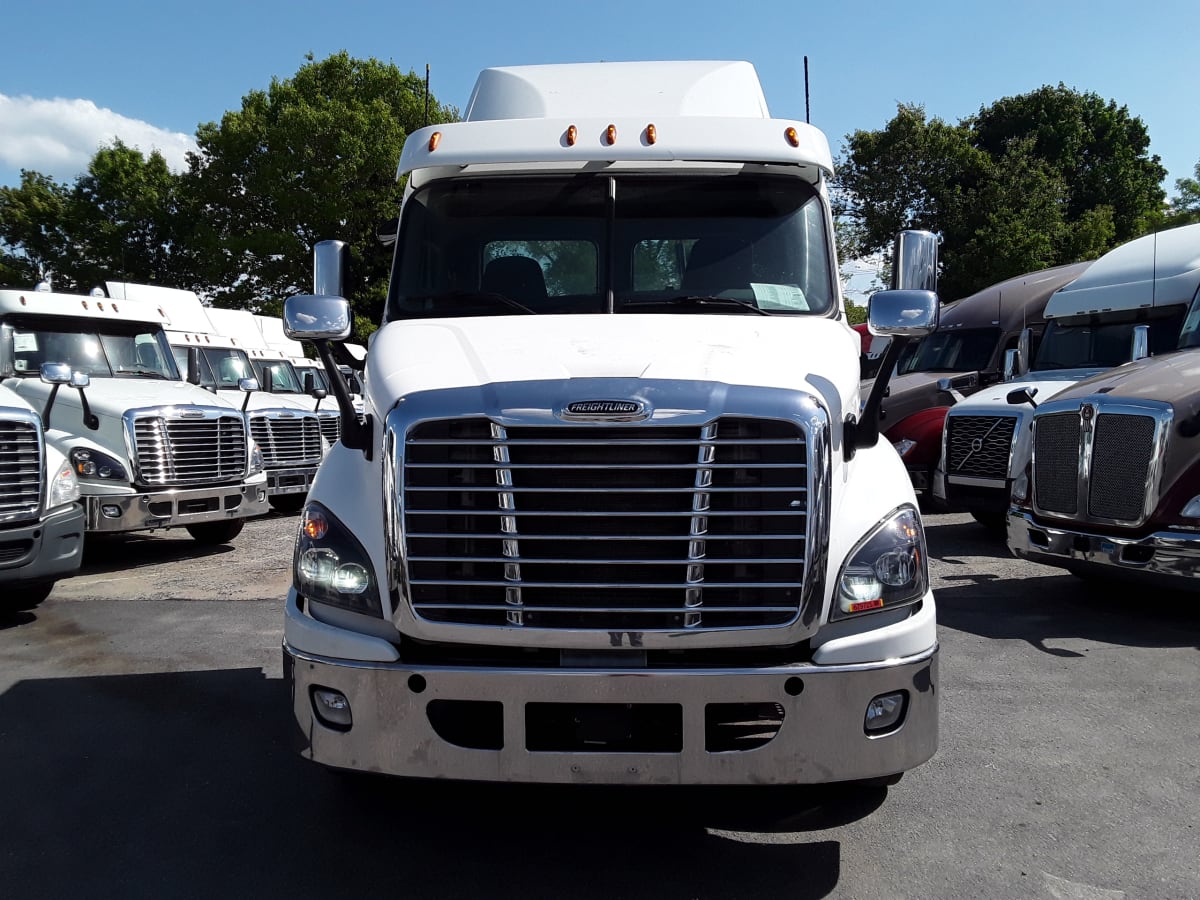 2018 Freightliner/Mercedes CASCADIA 113 679725