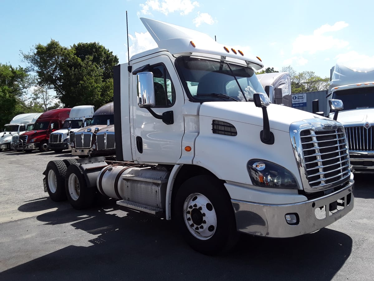 2018 Freightliner/Mercedes CASCADIA 113 679725