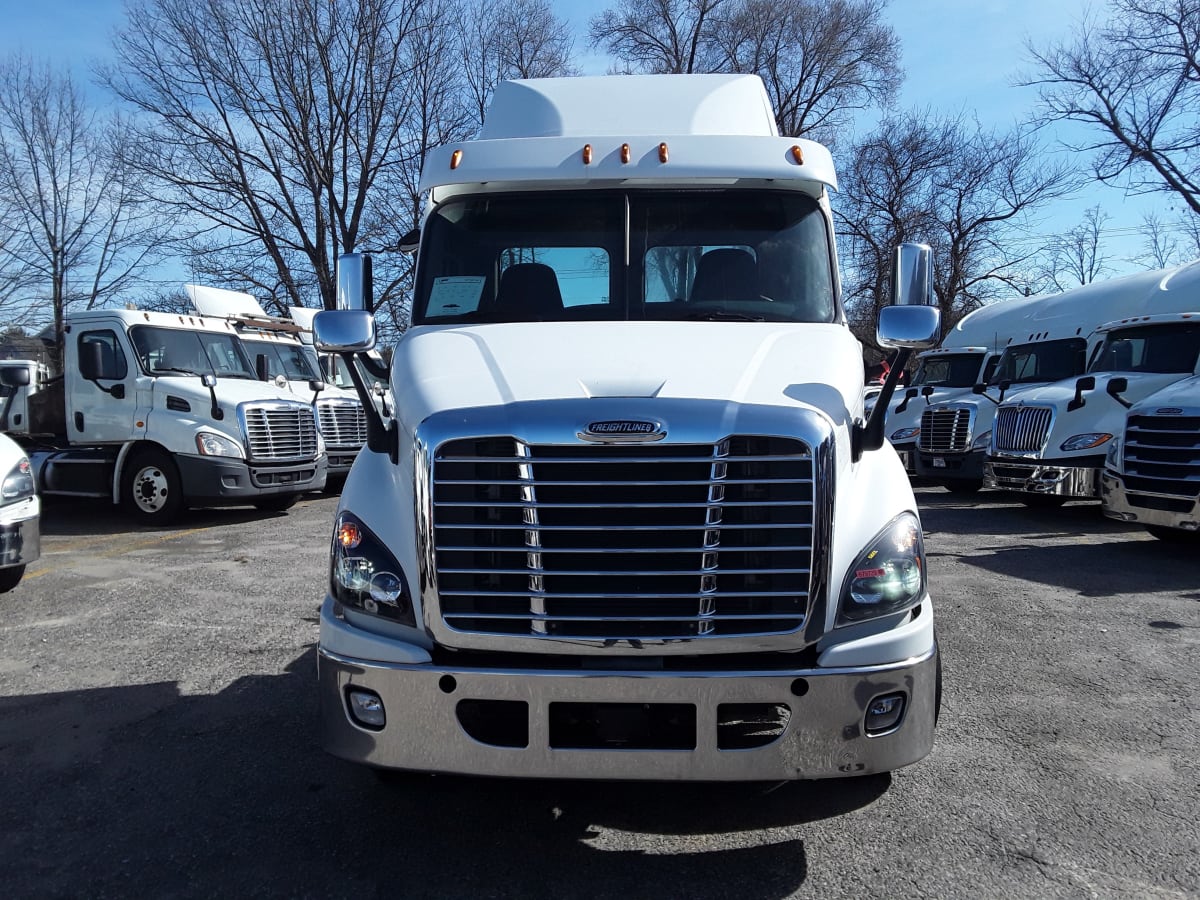 2018 Freightliner/Mercedes CASCADIA 113 679729