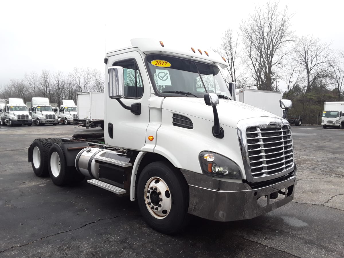 2017 Freightliner/Mercedes CASCADIA 113 679736