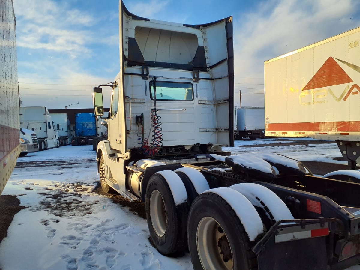 2017 Volvo VNL64TRACTOR 679799