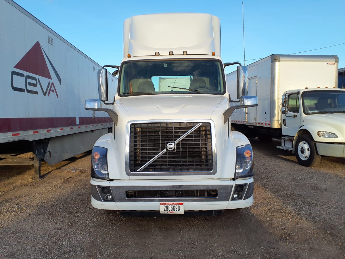 2017 Volvo VNL64TRACTOR 679805