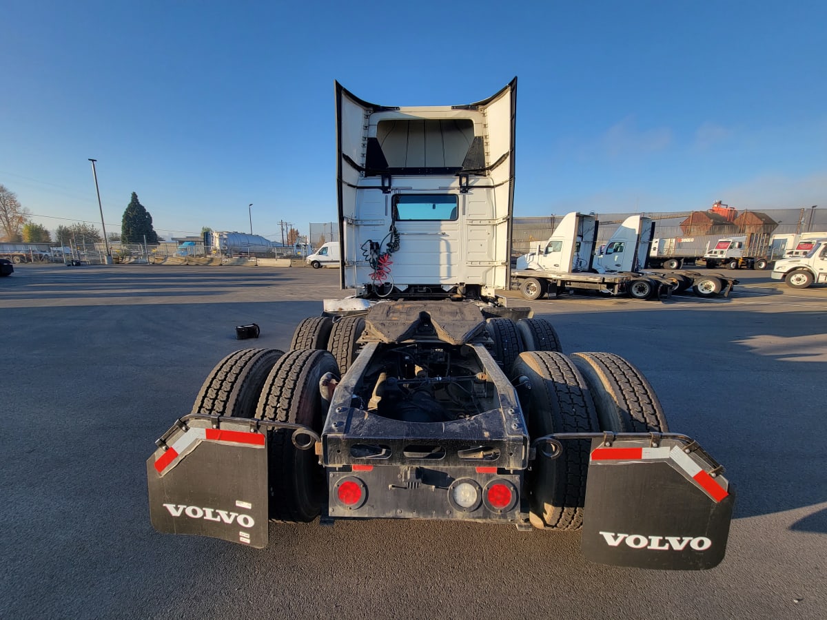 2017 Volvo VNL64TRACTOR 679807