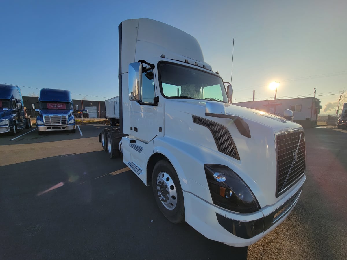 2017 Volvo VNL64TRACTOR 679807