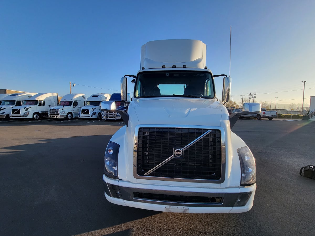 2017 Volvo VNL64TRACTOR 679808