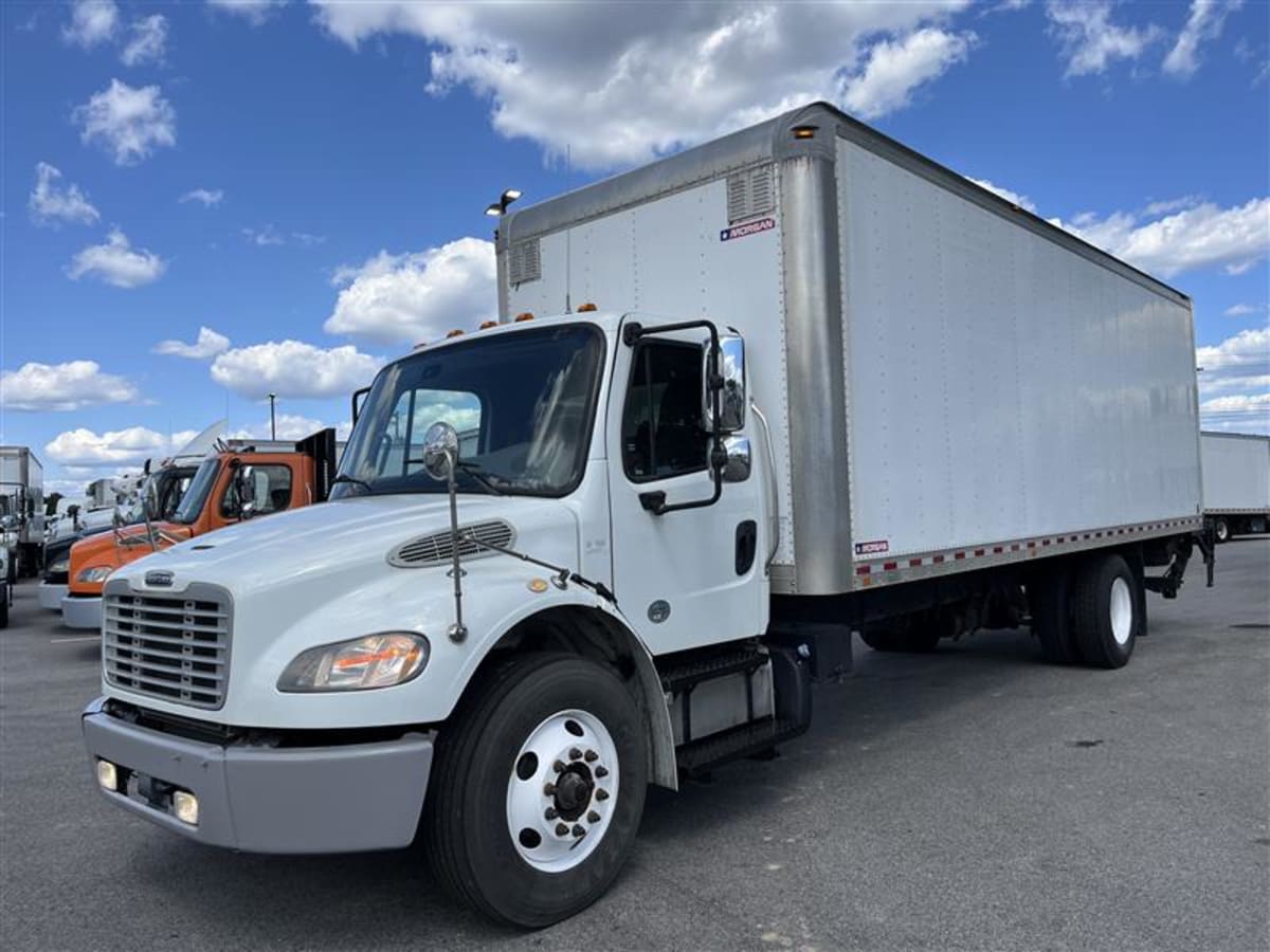 2017 Freightliner M2 106 679823