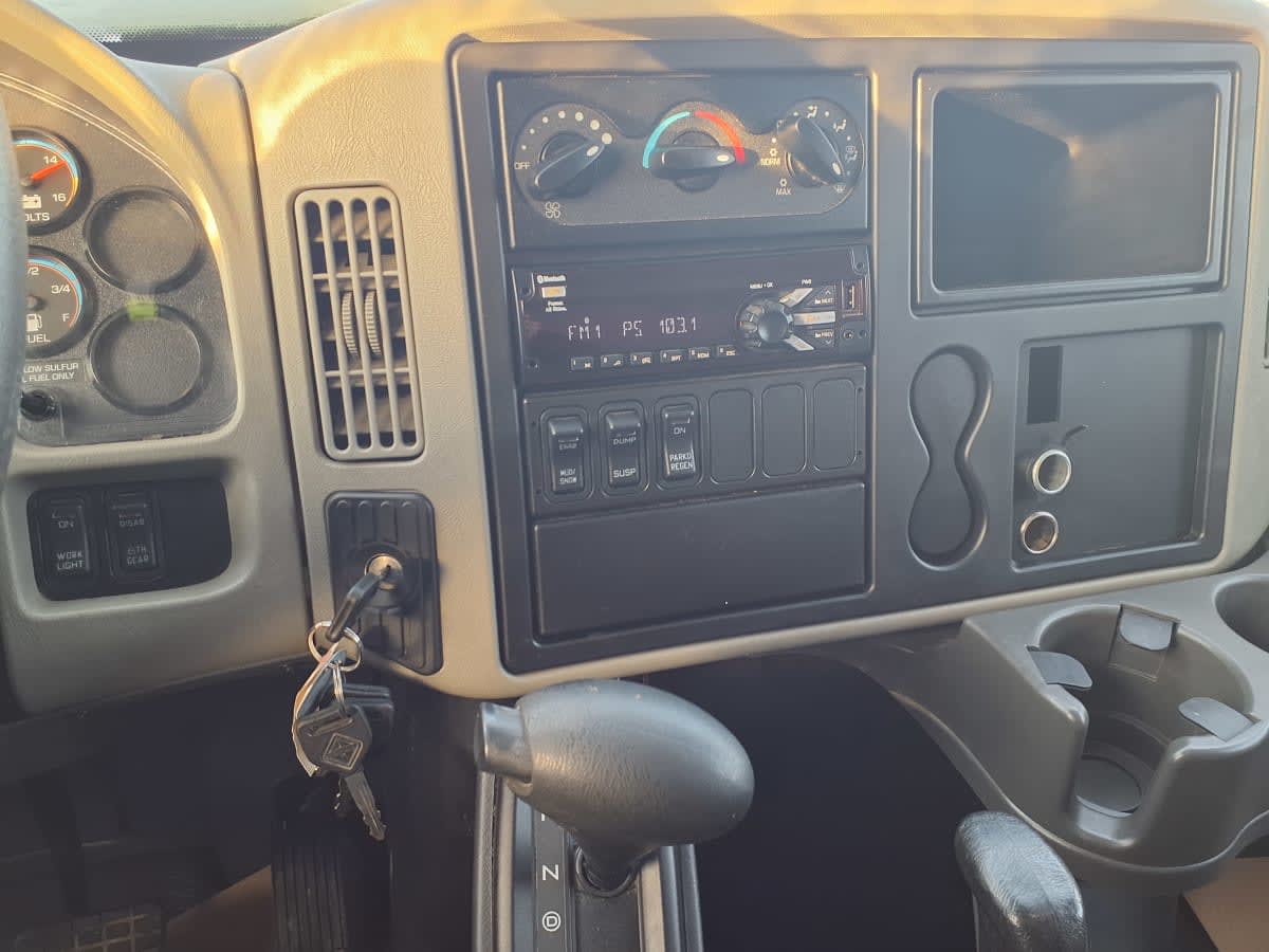 2017 Navistar International 4300 679861