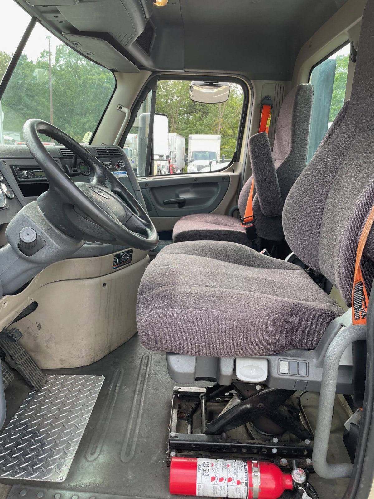 2017 Freightliner/Mercedes CASCADIA 113 679887