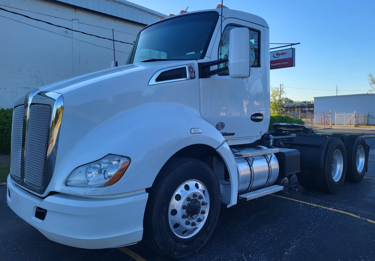 2017 Kenworth Trucks T-680 679922