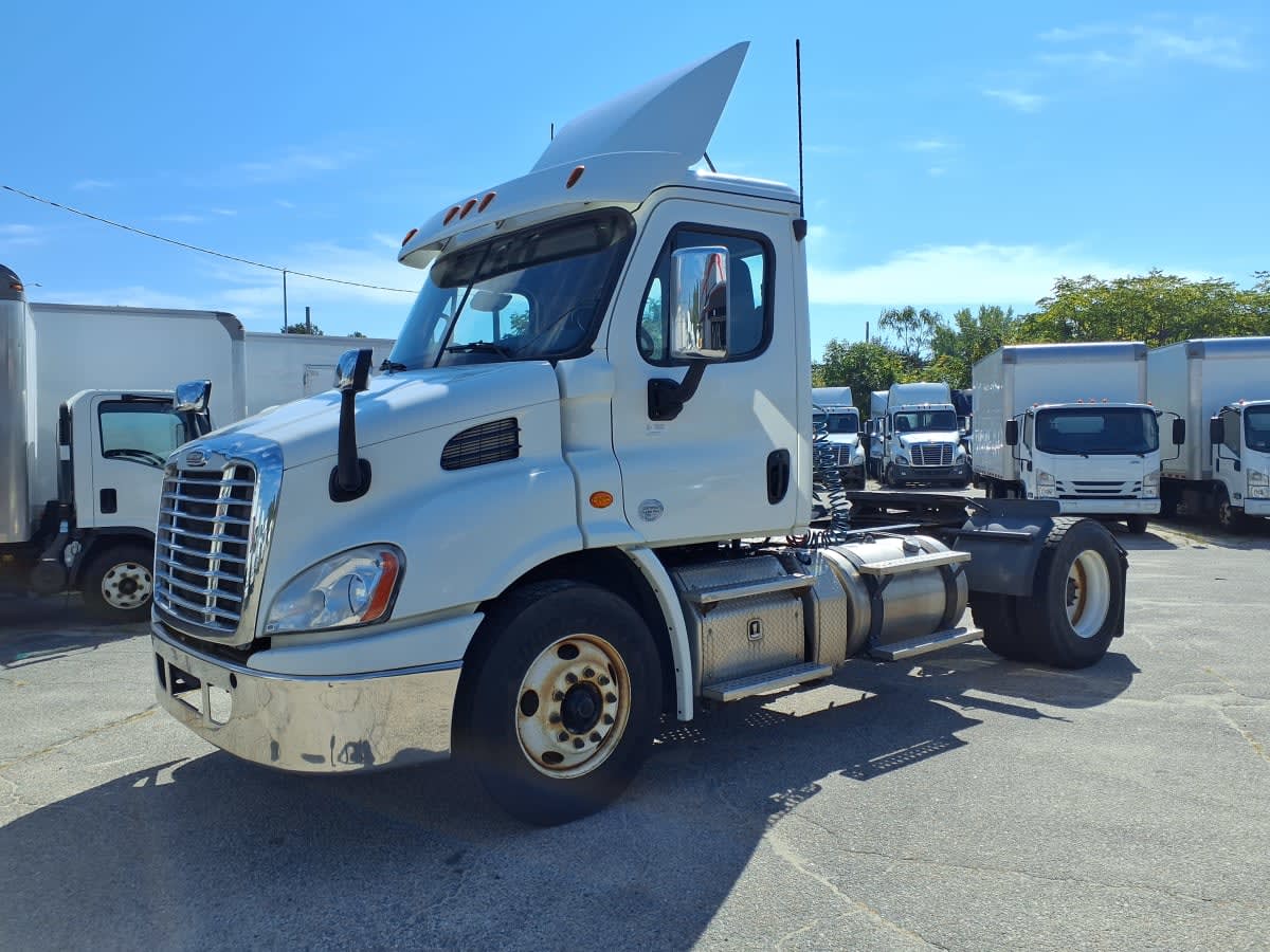 2017 Freightliner - image 1