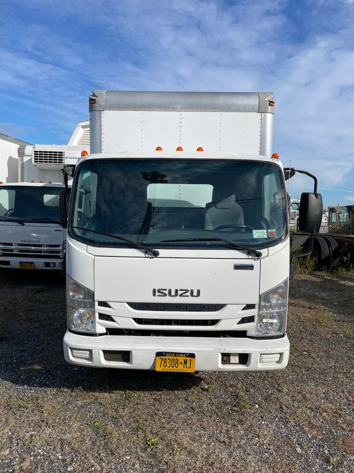 2017 Isuzu NPR 680021