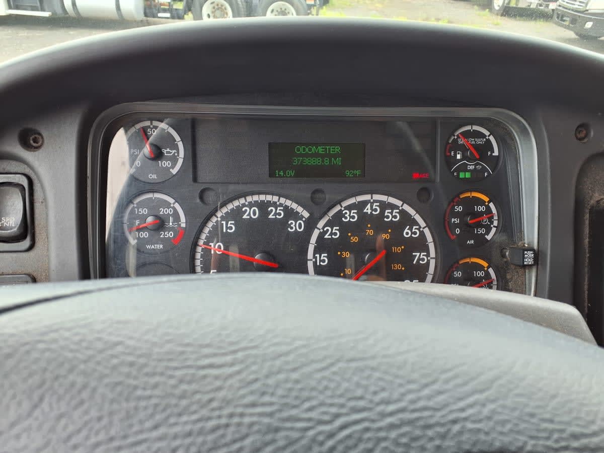 2018 Freightliner M2 106 680141