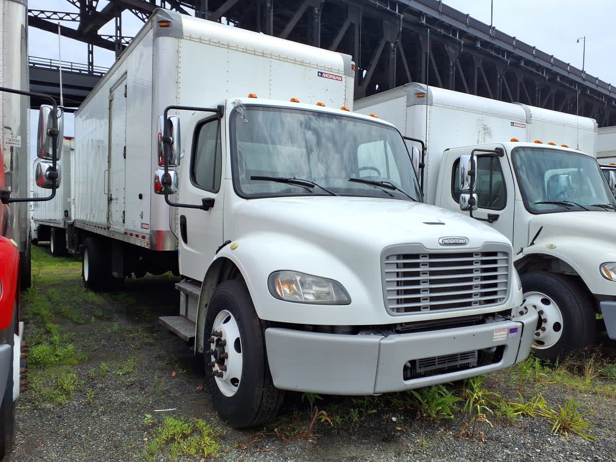 2018 Freightliner M2 106 680141