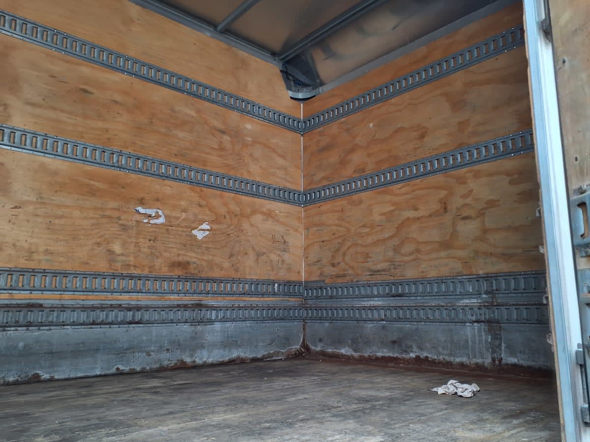 2018 Freightliner M2 106 680141
