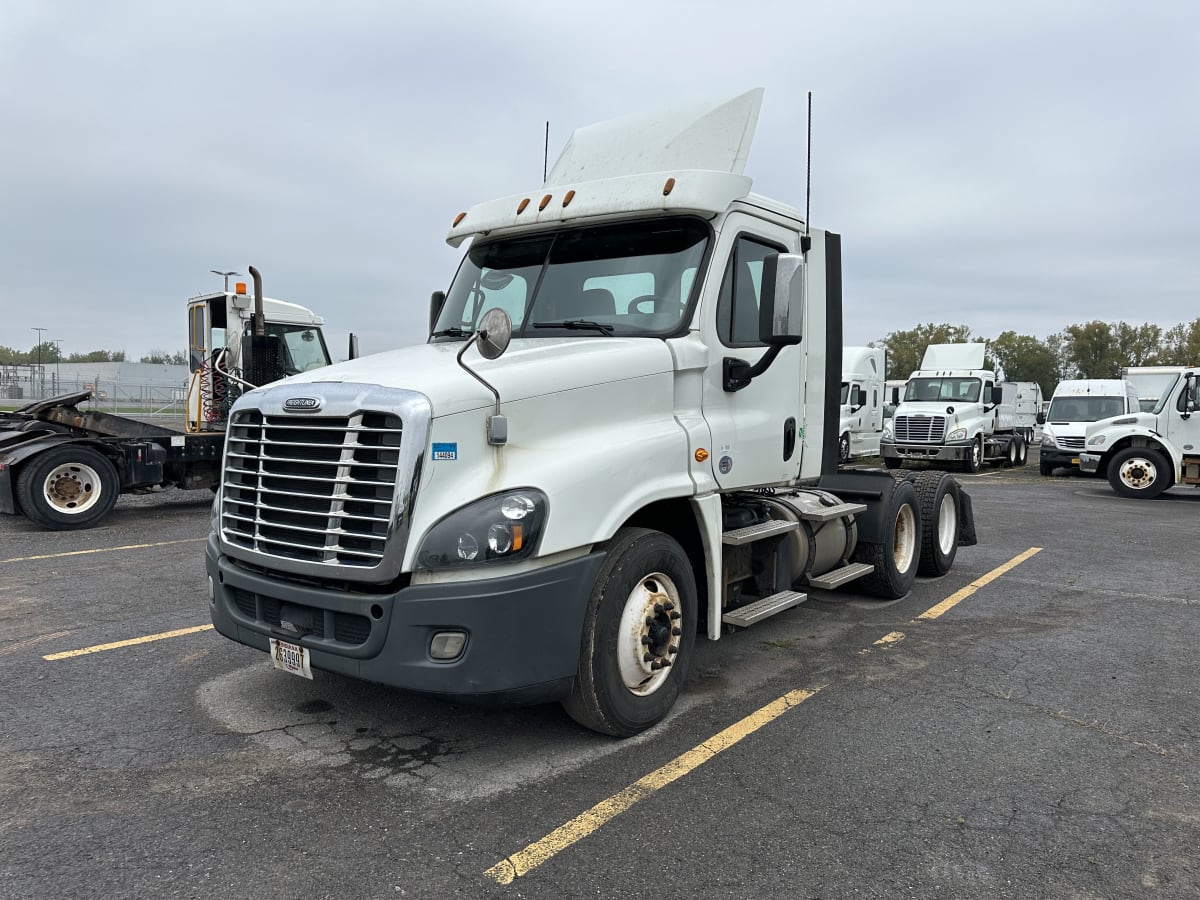 2017 Freightliner/Mercedes CASCADIA 125 680176