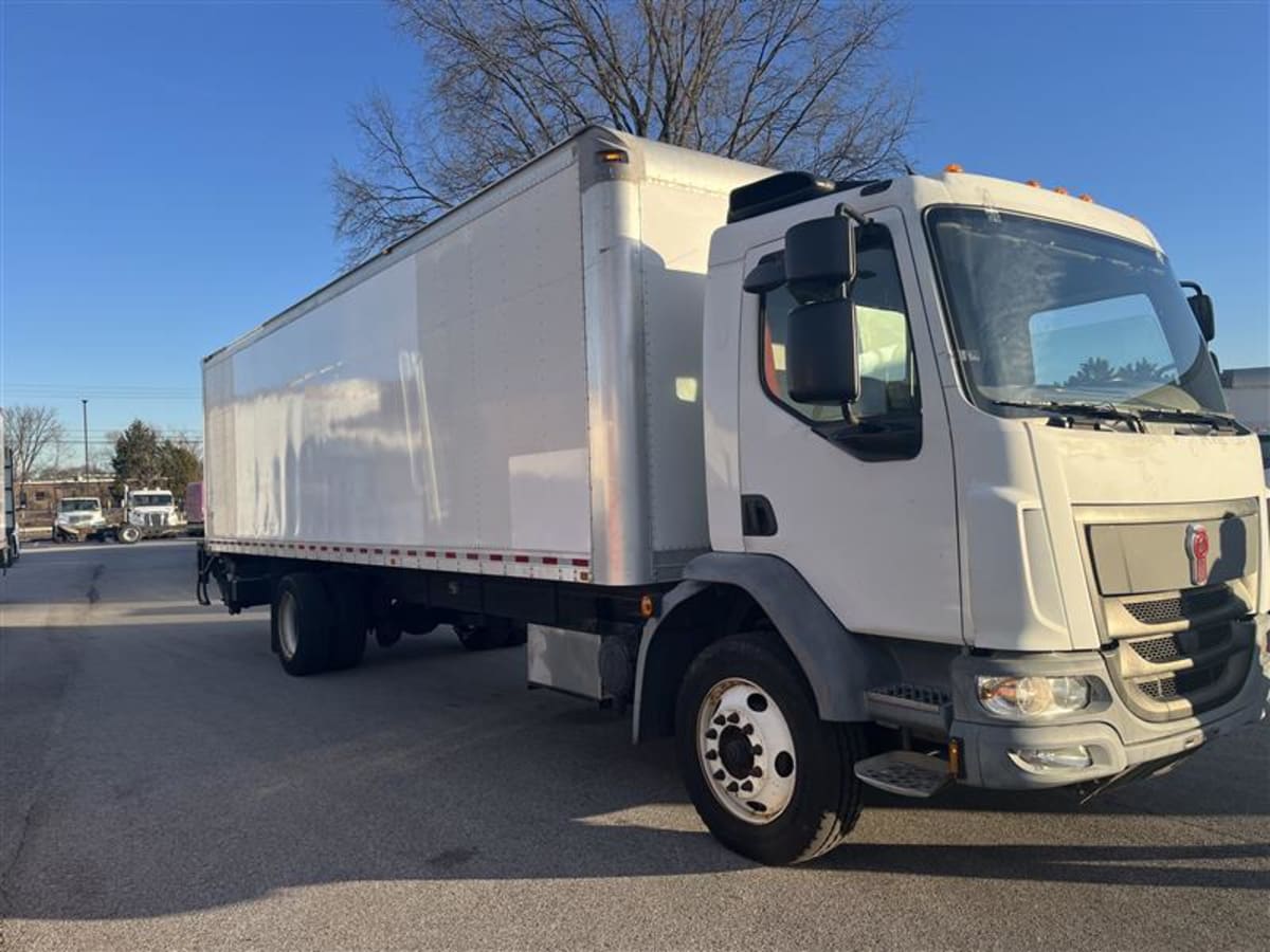 2017 Kenworth Trucks K270 680197